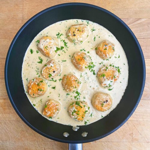 Boulettes de poulet sauce au poivre noir